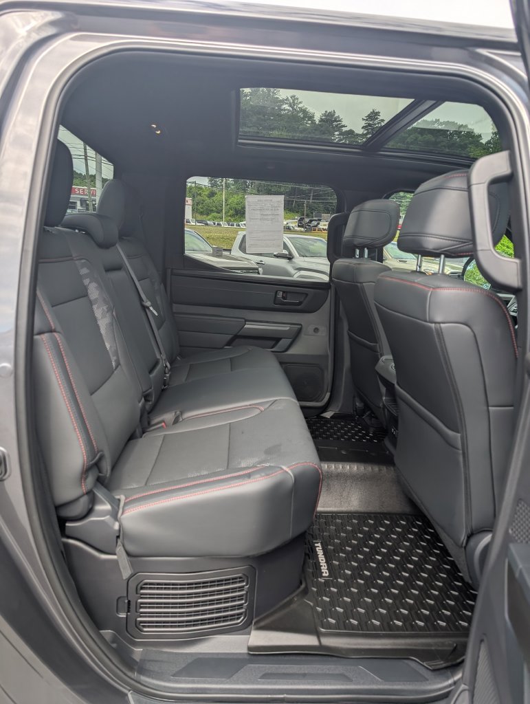 Used 2026 Toyota Tundra Limited AWD/4WD image 18