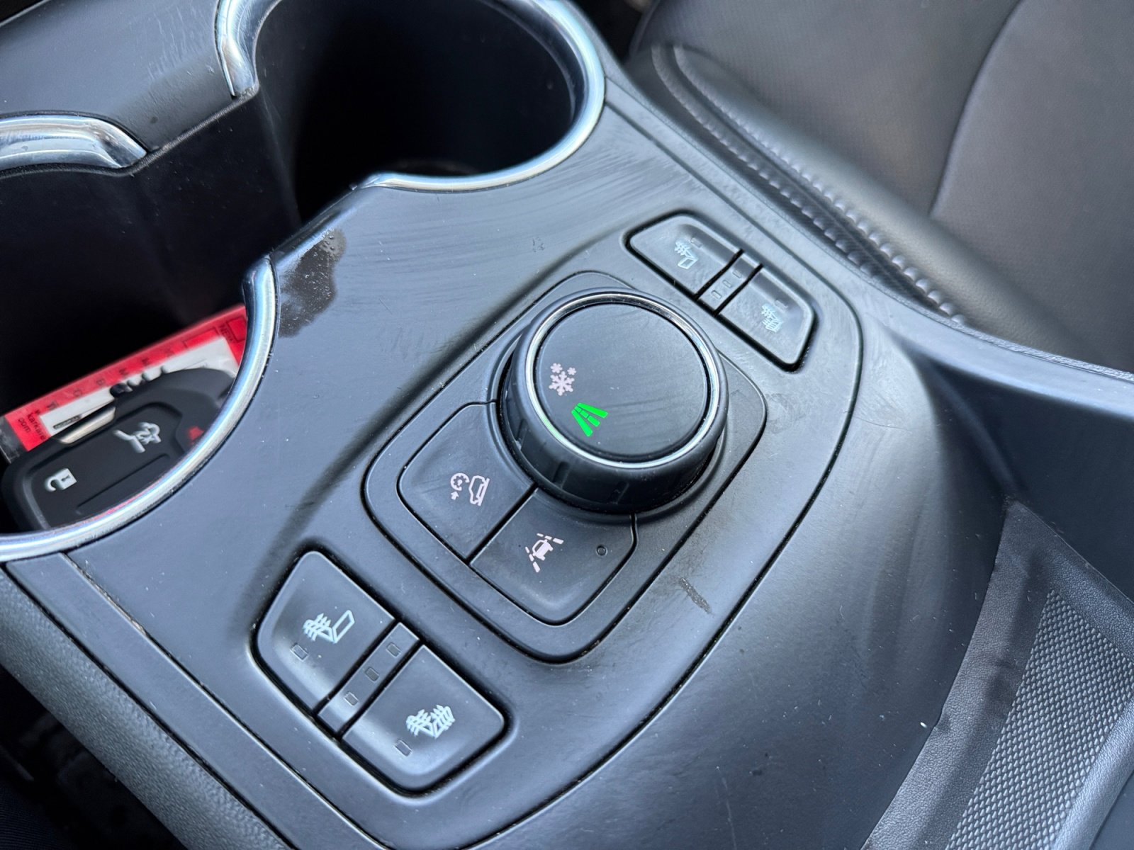 Used 2023 GMC Terrain SLT image 20