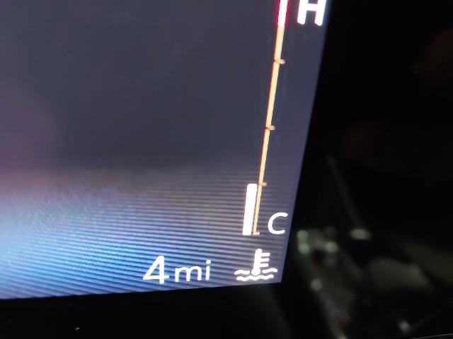 New 2026 Chevrolet Trax RS w/ Sunroof Package image 20