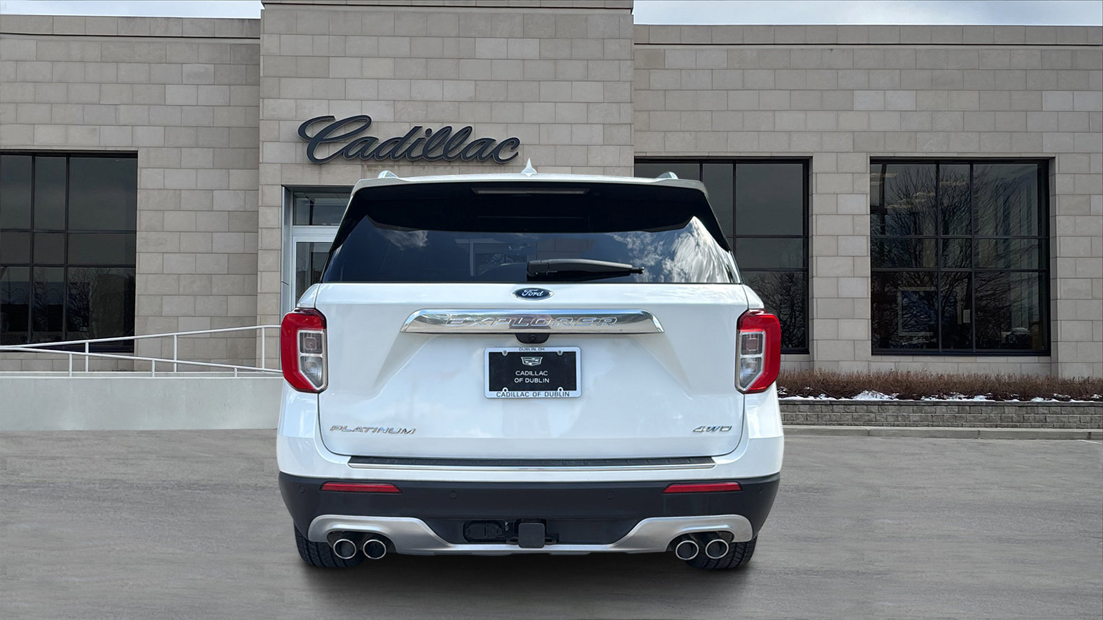 Used 2022 Ford Explorer Platinum w/ Equipment Group 601A AWD/4WD image 6