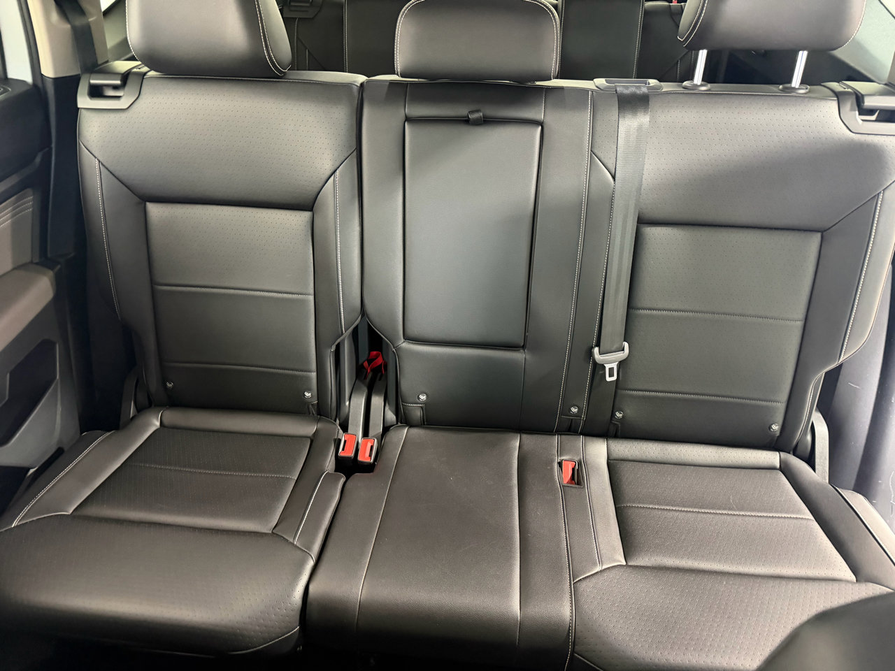 Used 2022 Volkswagen Atlas SE w/ Black Wheel Package image 27