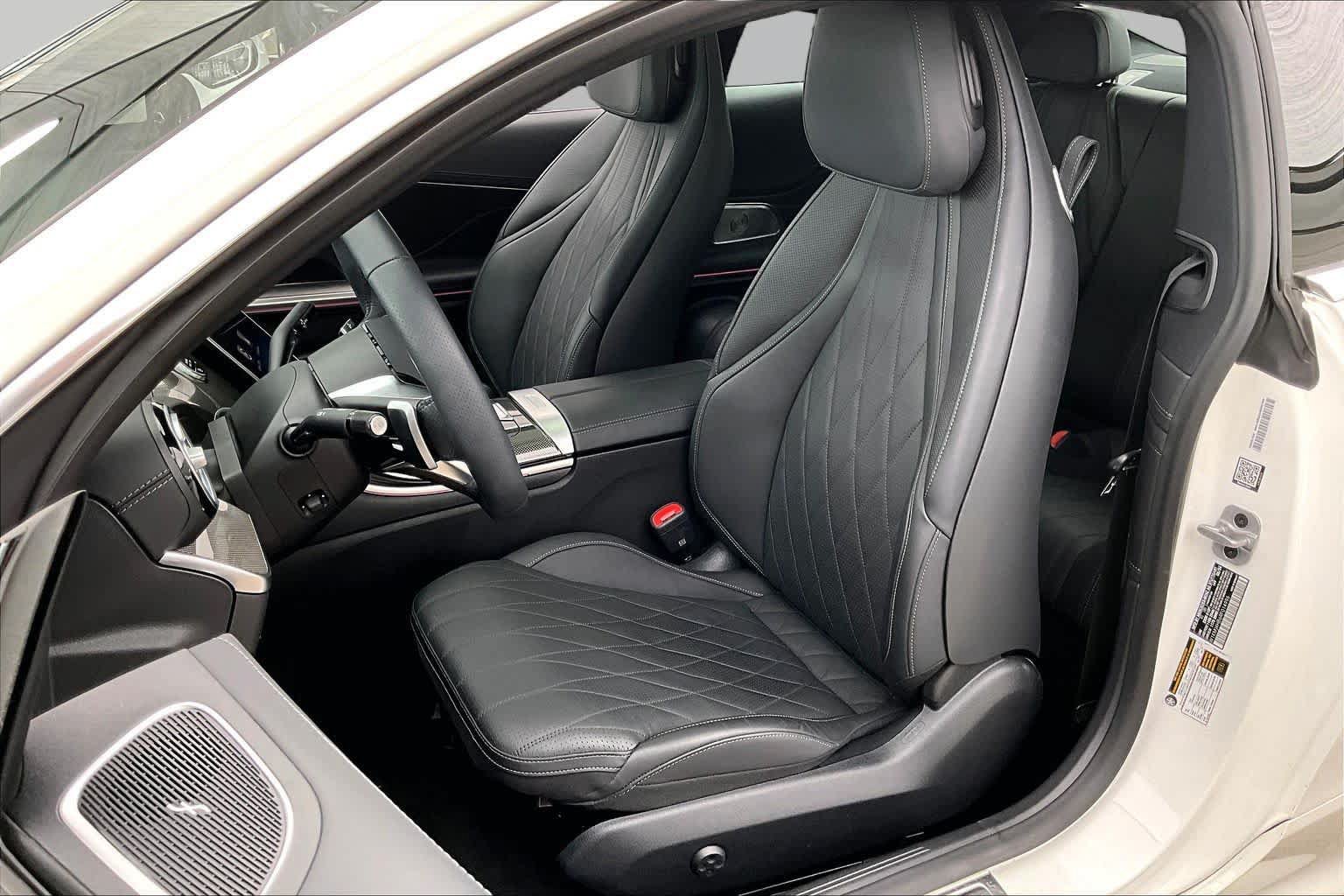 Used 2024 Mercedes-Benz CLE 300 4MATIC Coupe image 8
