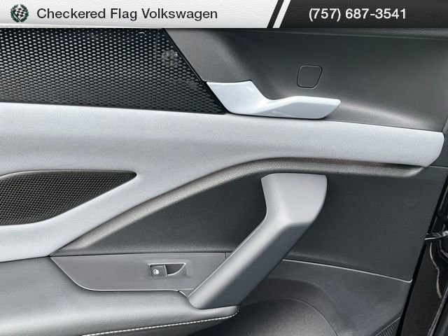 New 2026 Volkswagen Tiguan SE image 23