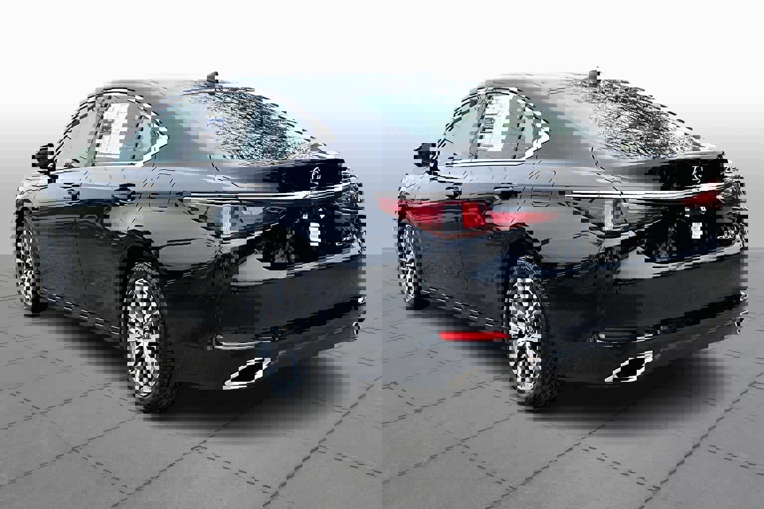 Used 2019 Lexus ES 350 w/ Premium Package image 12