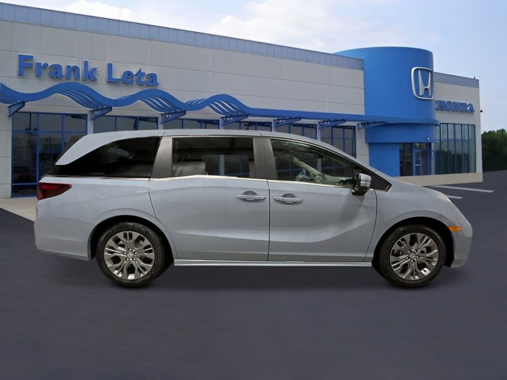 New 2026 Honda Odyssey Touring image 8