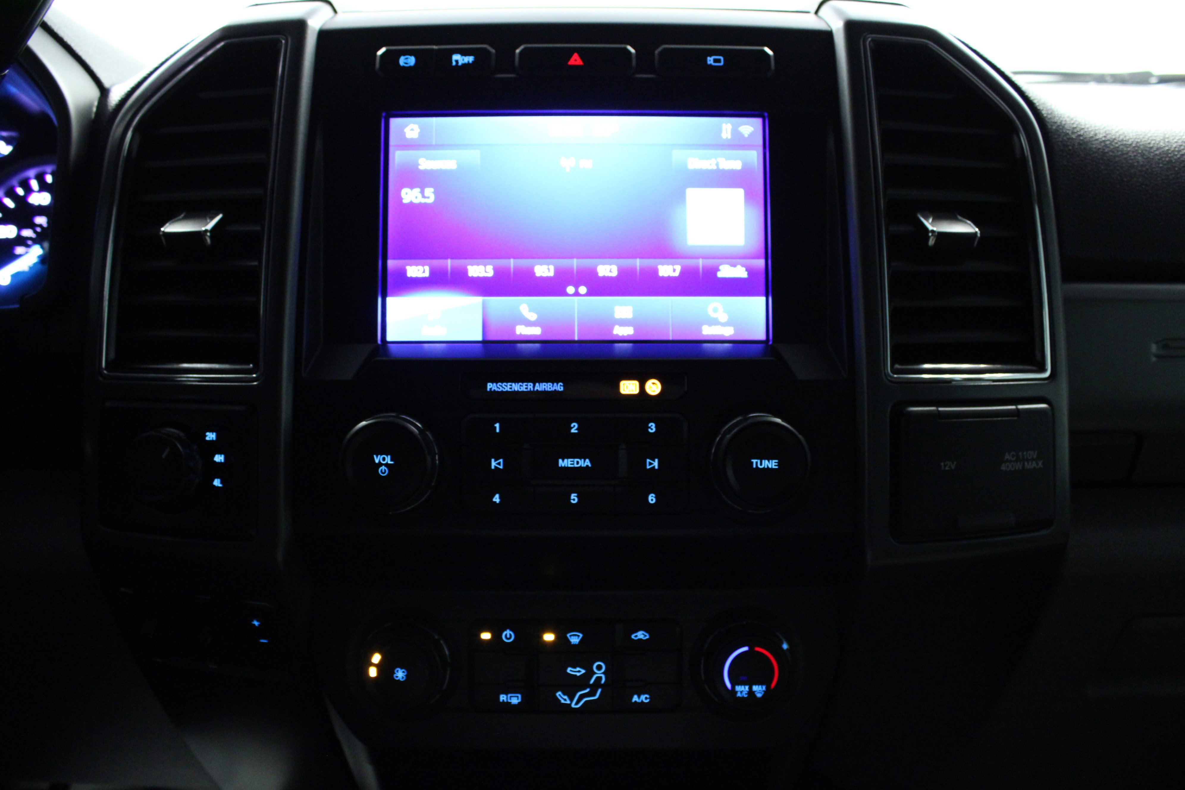 Used 2022 Ford F450 XLT w/ XLT Value Package image 23