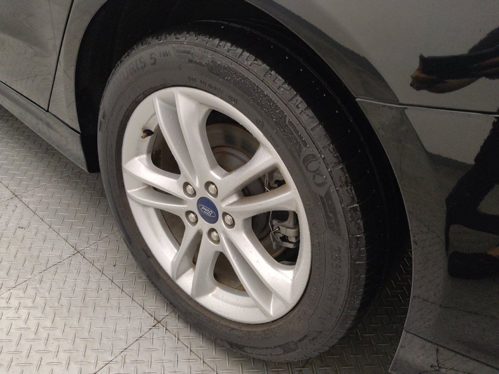 Used 2018 Ford Fusion SE w/ Fusion SE Technology Package FWD image 31