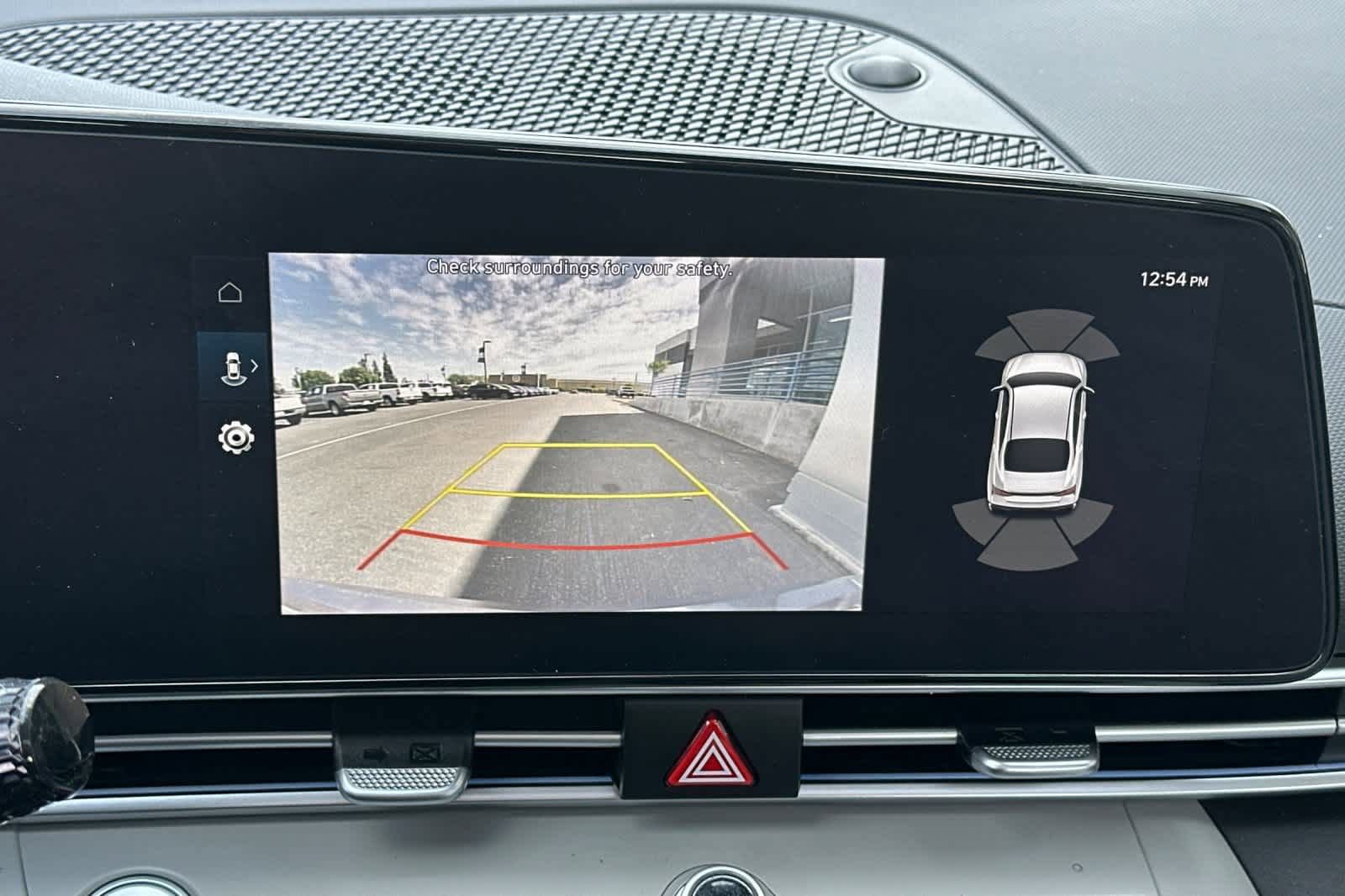 Used 2024 Hyundai Elantra Limited image 18