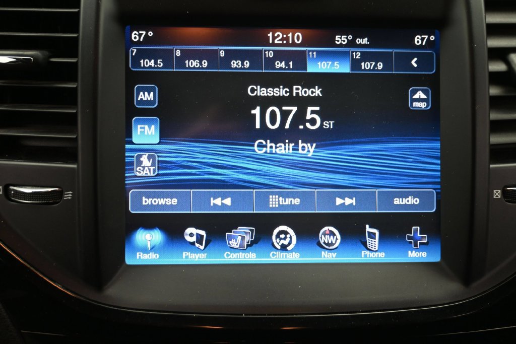 Used 2014 Chrysler 300 S AWD/4WD image 19