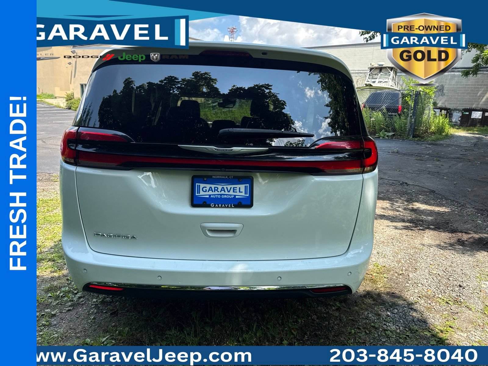 Used 2022 Chrysler Pacifica Touring-L FWD image 19