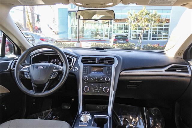 Used 2018 Ford Fusion S image 18