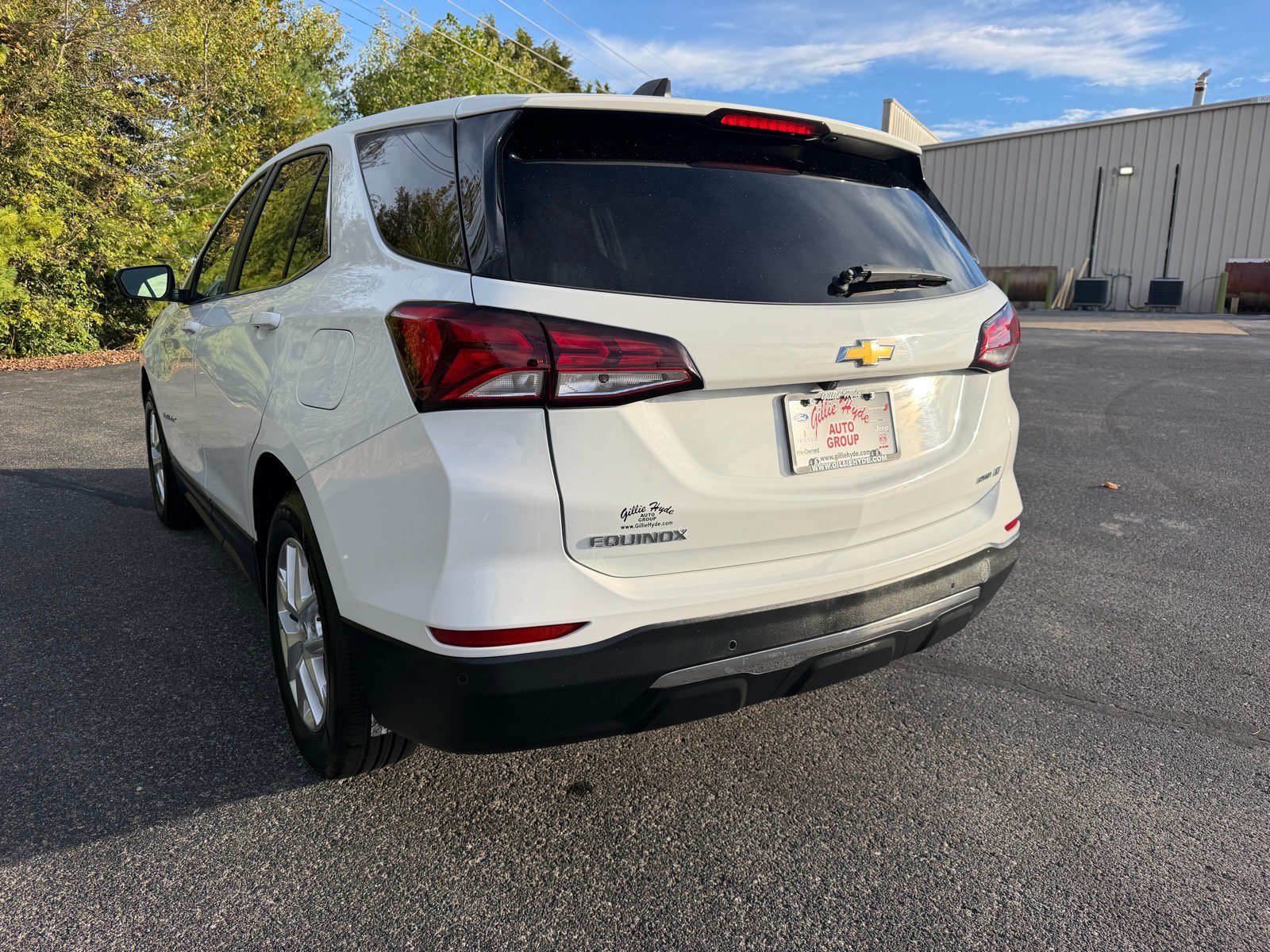Used 2024 Chevrolet Equinox LT AWD/4WD image 10