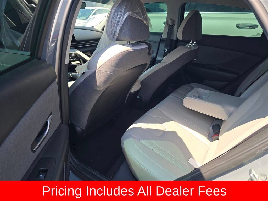 Used 2022 Hyundai Elantra Limited FWD image 10