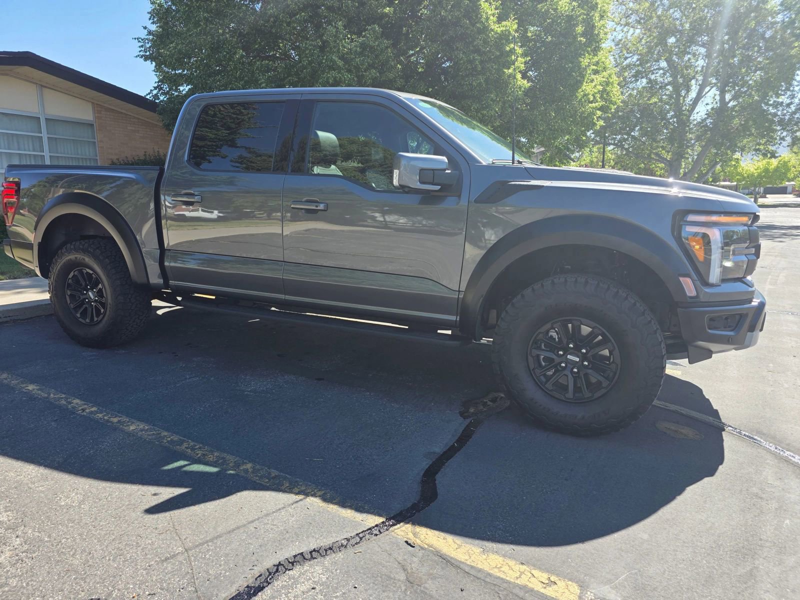 Used 2025 Ford F150 Raptor AWD/4WD image 24
