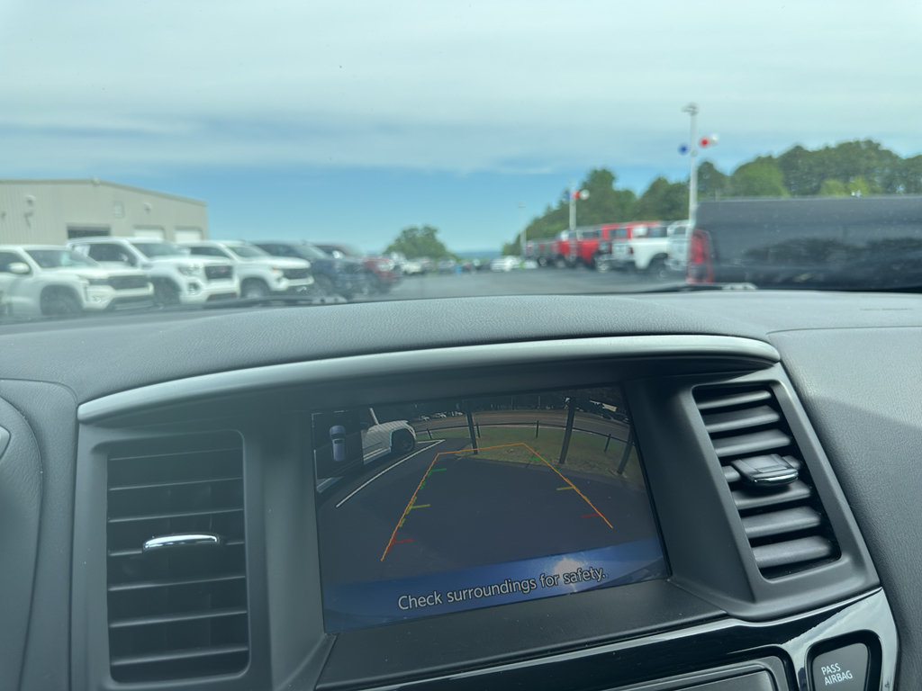 Used 2019 Nissan Pathfinder SV FWD image 15
