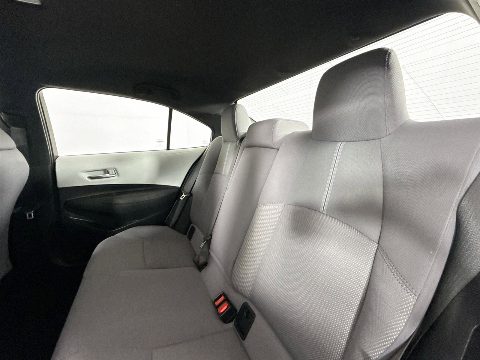 Certified 2022 Toyota Corolla SE w/ Carpet Mat Package (TMS) FWD image 27