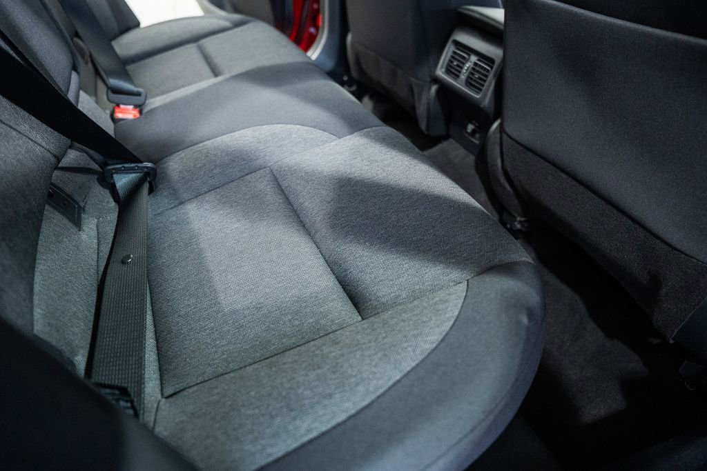 Used 2025 Toyota Camry LE image 28