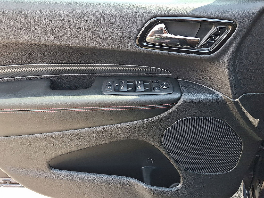 Used 2025 Dodge Durango GT AWD/4WD image 16