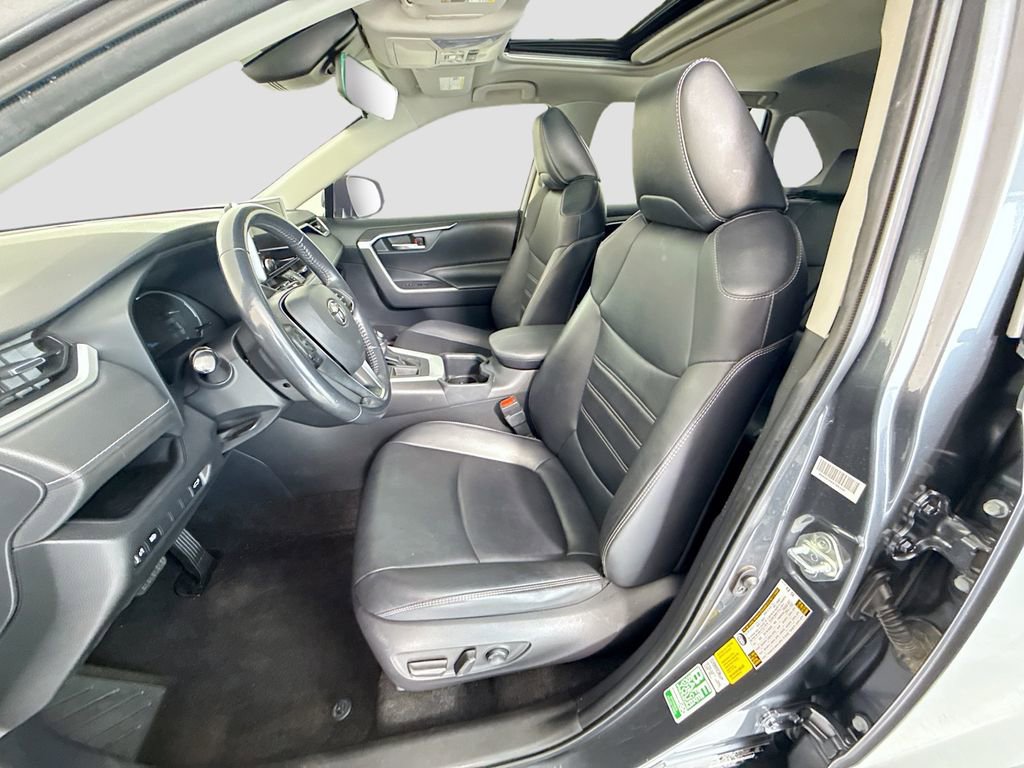 Used 2023 Toyota RAV4 XLE Premium FWD image 19