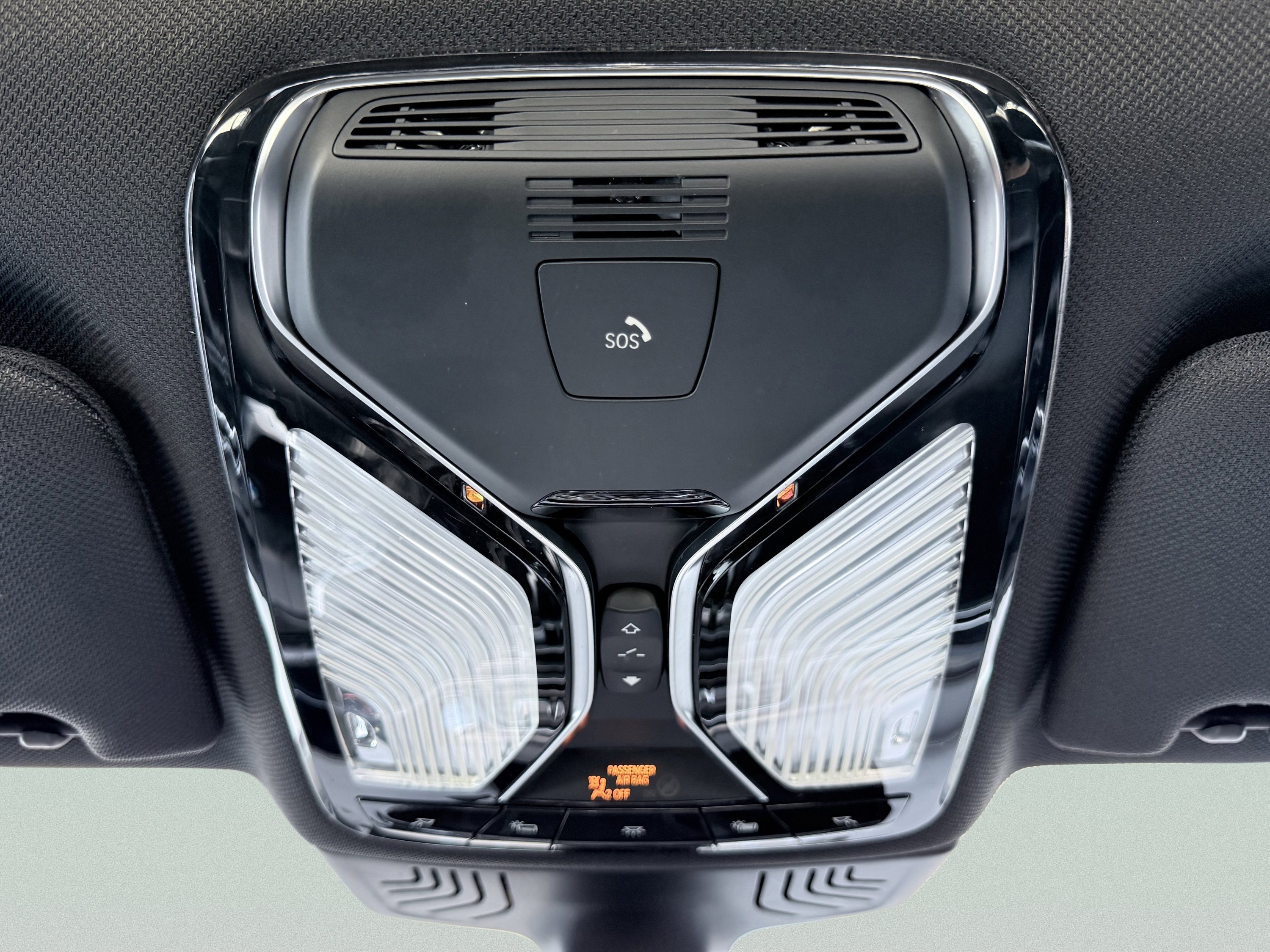 Used 2019 BMW 750i w/ M Sport Package image 44