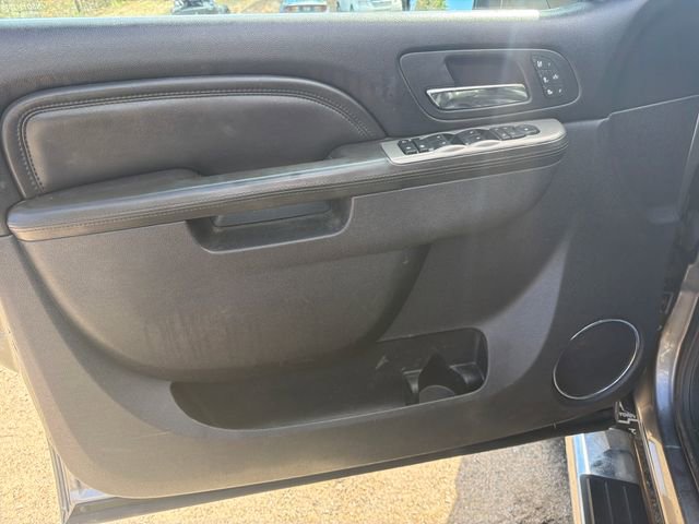 Used 2013 Chevrolet Silverado 2500 LTZ w/ LTZ Plus Package image 12