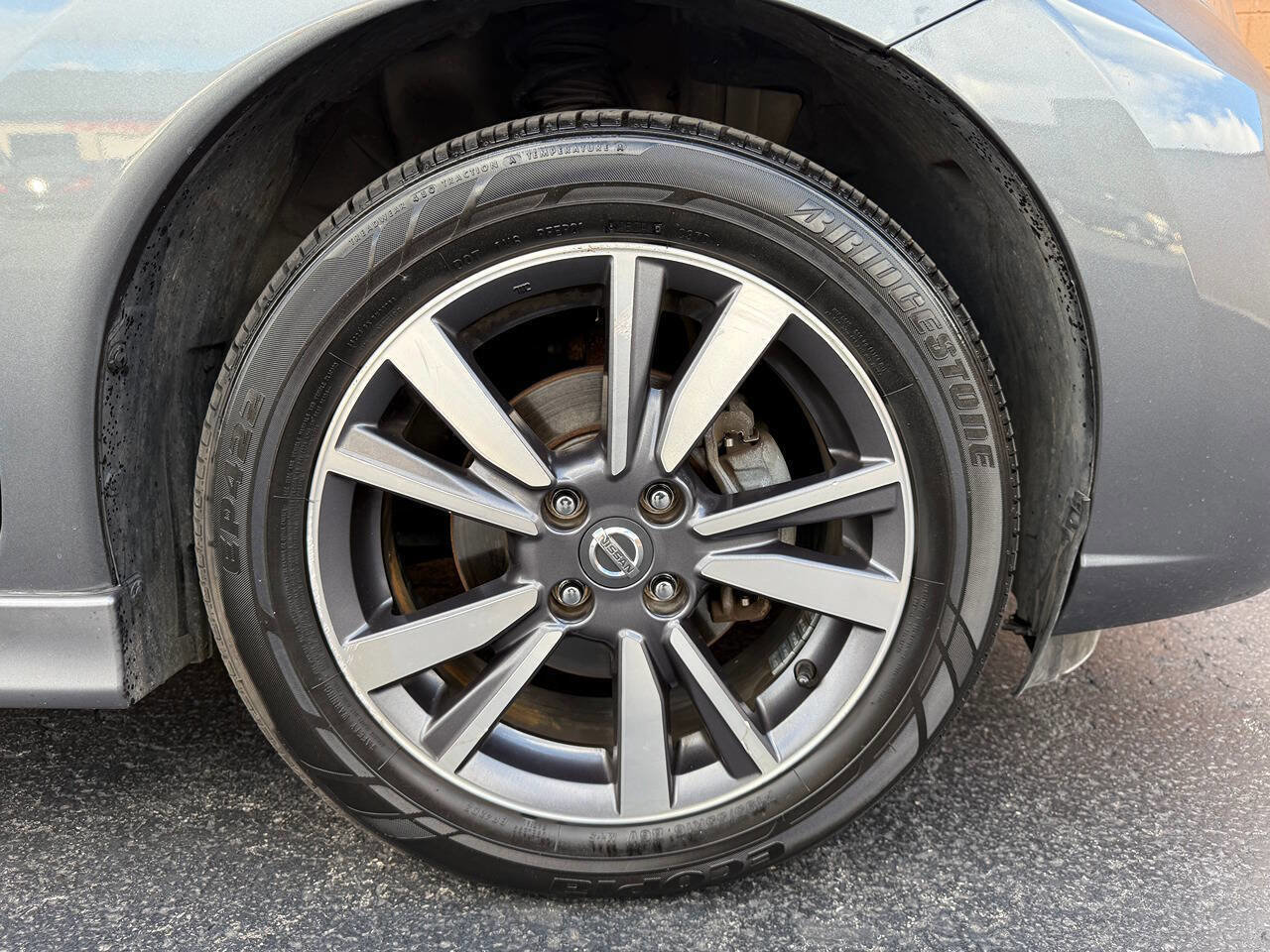 Used 2018 Nissan Versa Note SR image 9