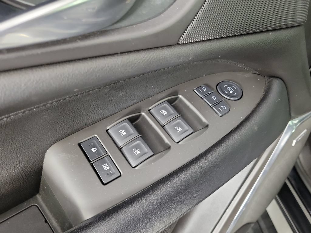 Used 2017 Cadillac Escalade Premium Luxury RWD image 21