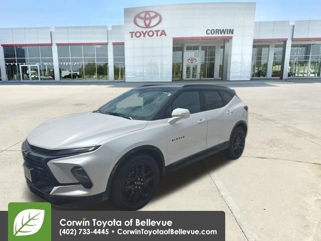 Used 2025 Chevrolet Blazer RS w/ Driver Confidence II Package AWD/4WD image 4