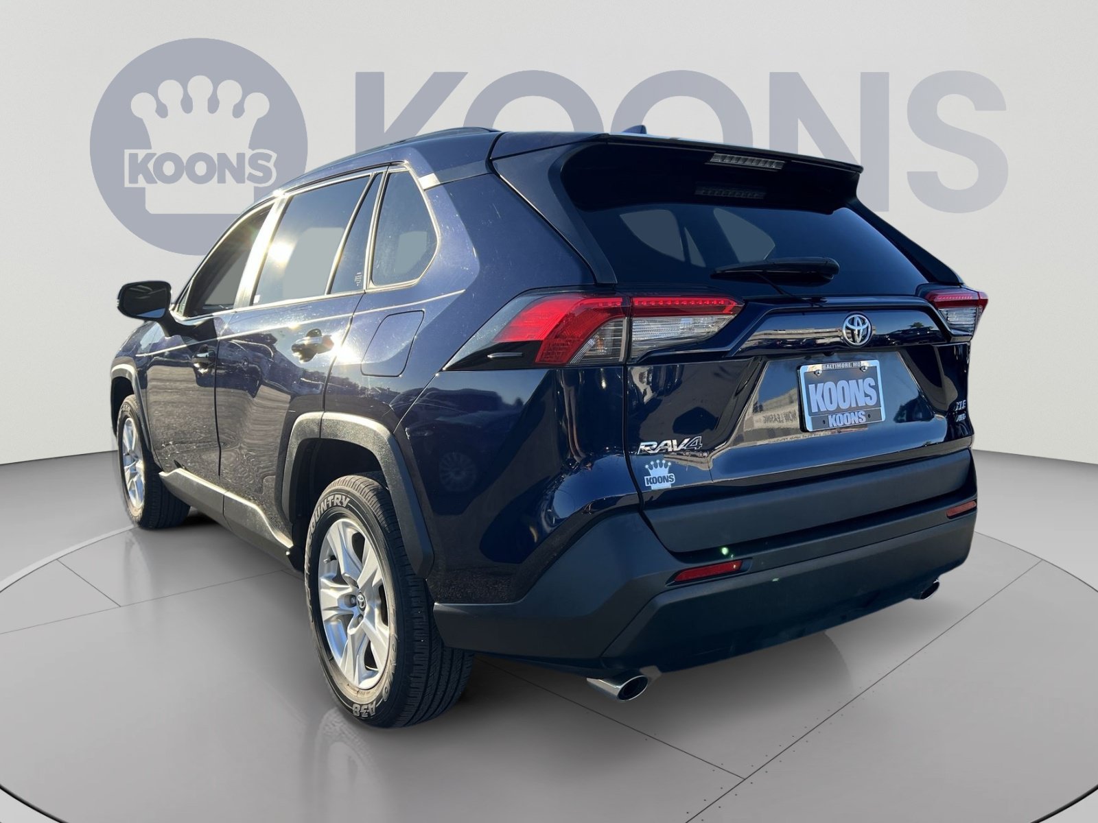 Used 2021 Toyota RAV4 XLE w/ Convenience Package AWD/4WD image 4