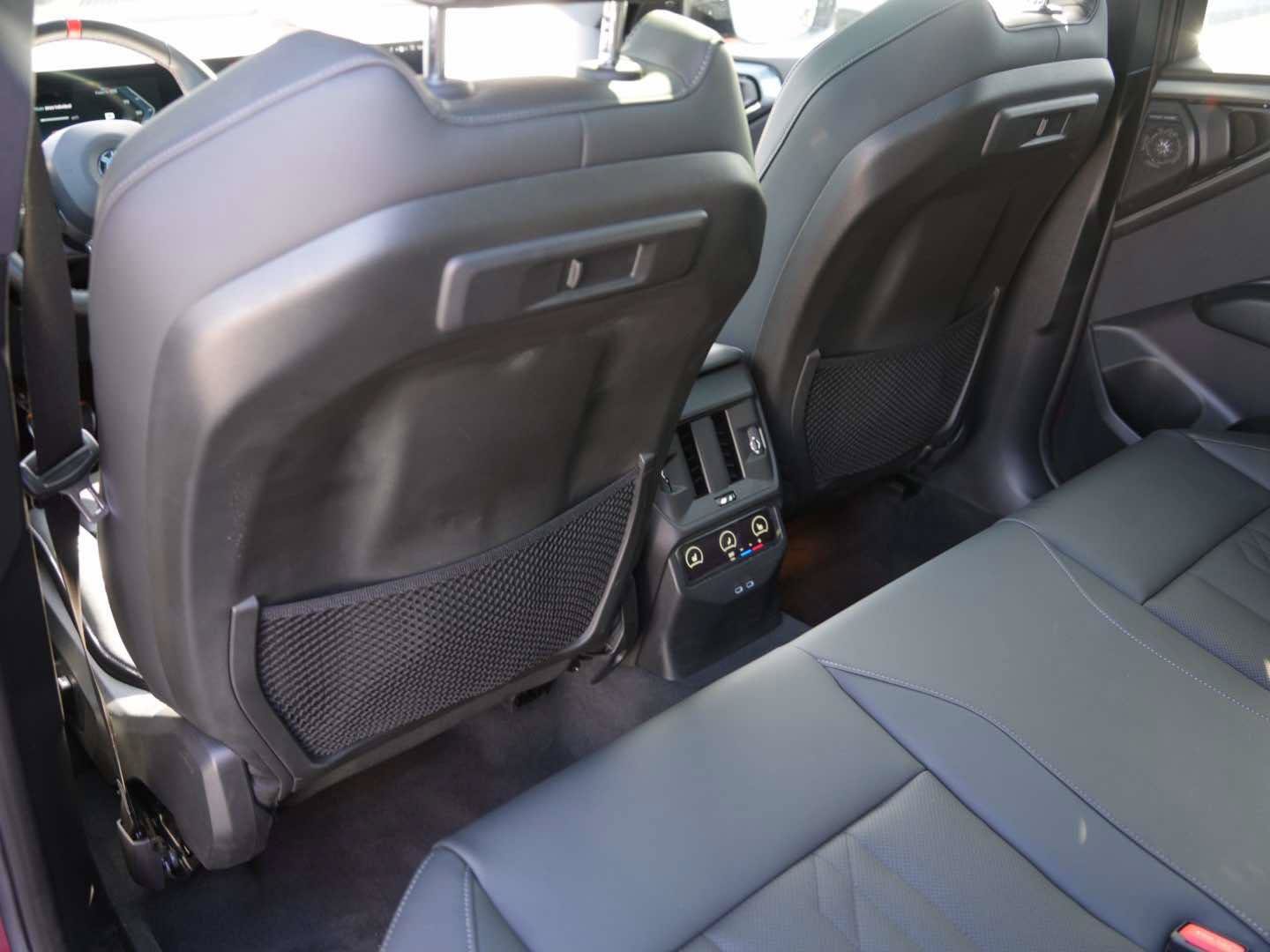 Used 2025 BMW X3 M50 AWD/4WD image 11
