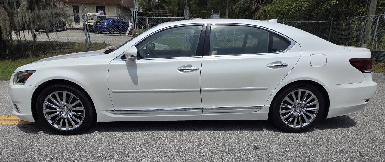 Used 2014 Lexus LS 460 L w/ Ultra Luxury Package RWD image 3