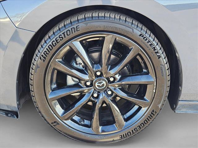 Used 2019 MAZDA MAZDA3 Hatchback w/ Premium Package image 23