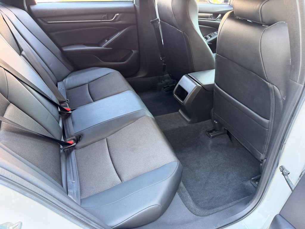 Used 2020 Honda Accord Sport image 29
