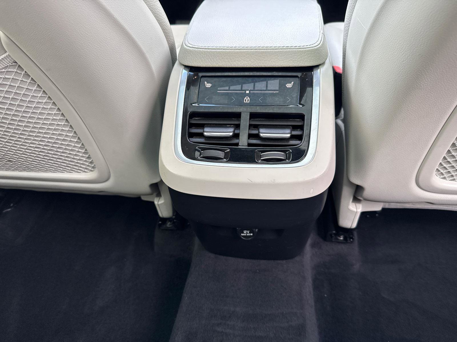 Used 2019 Volvo XC90 T6 Momentum w/ Advanced Package image 20
