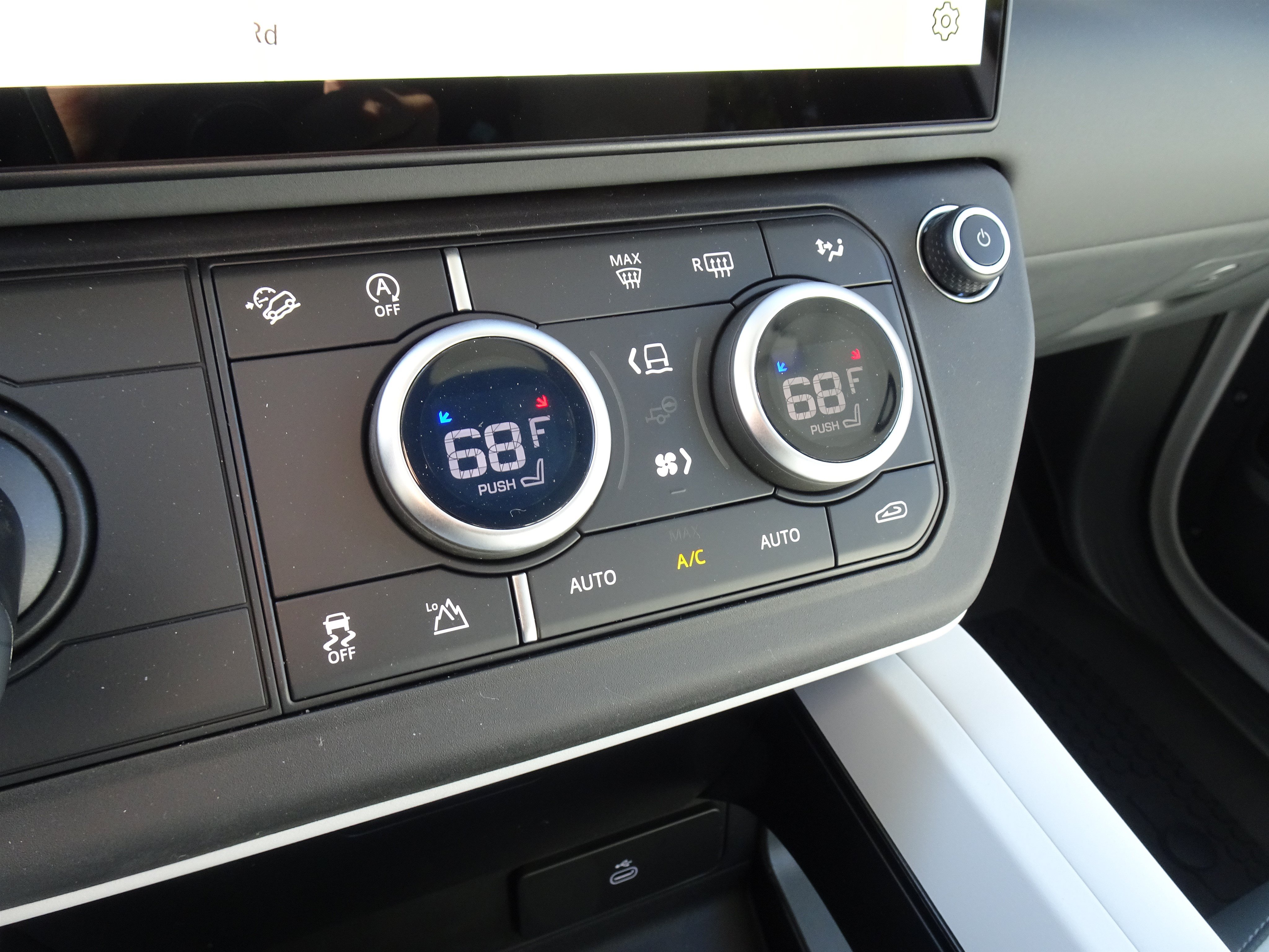 New 2026 Land Rover Defender 110 S AWD/4WD image 23
