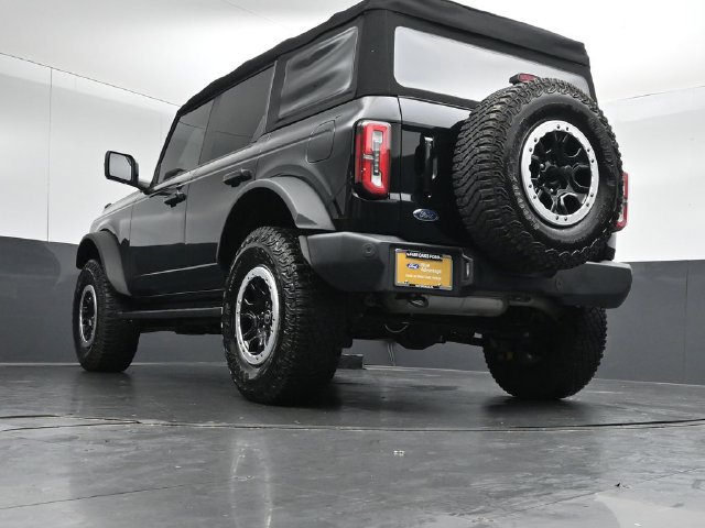 Certified 2023 Ford Bronco Outer Banks w/ Sasquatch Package AWD/4WD image 42