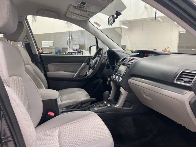 Used 2018 Subaru Forester 2.5i w/ Alloy Wheel Package image 8