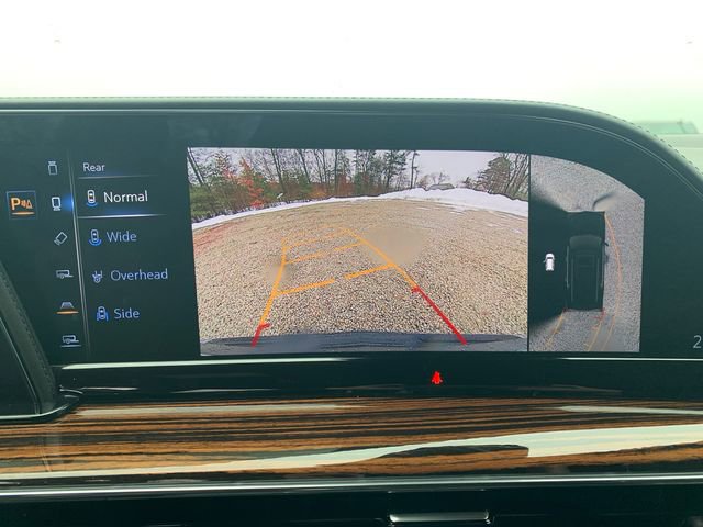 Used 2021 Cadillac Escalade Premium Luxury w/ Driver Assist Tech Package AWD/4WD image 26