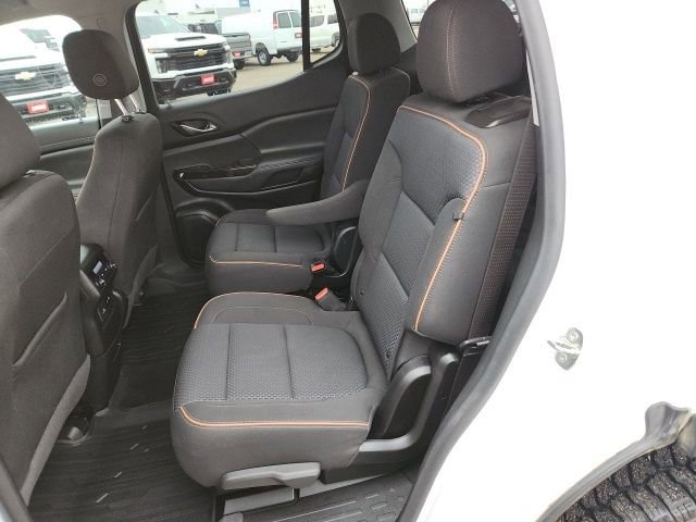 Certified 2022 GMC Acadia AT4 w/ Trailering Package AWD/4WD image 33