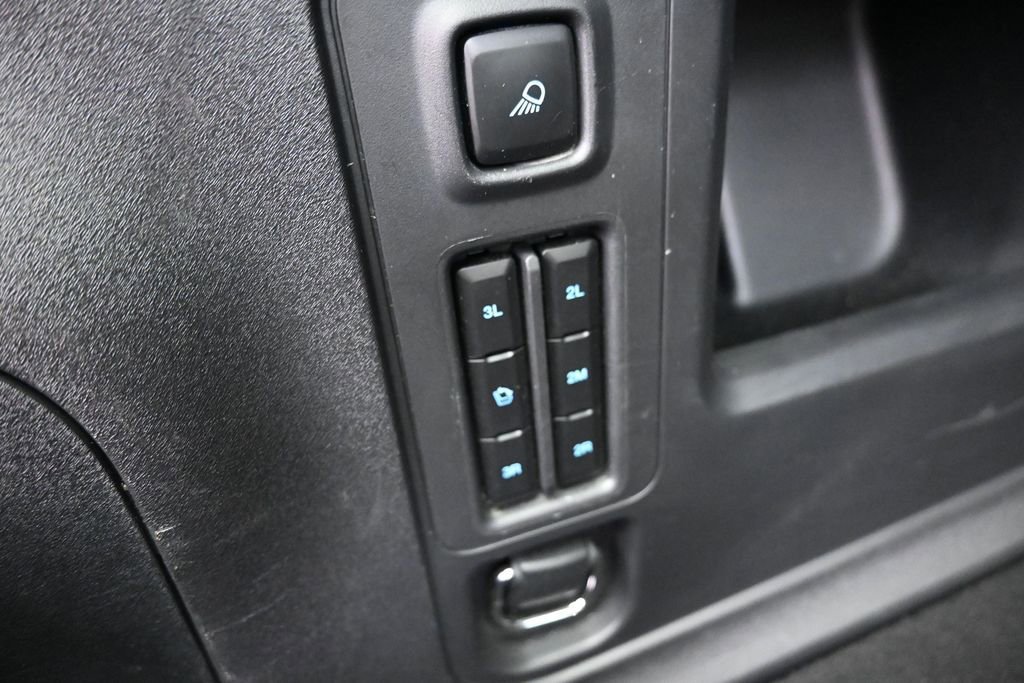 Used 2025 Ford Expedition Max Platinum AWD/4WD image 38