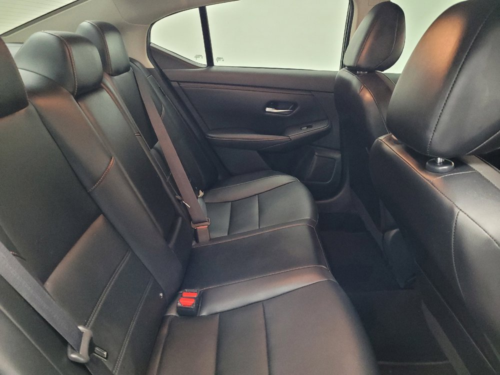 Used 2022 Nissan Sentra SR w/ SR Premium Package FWD image 19