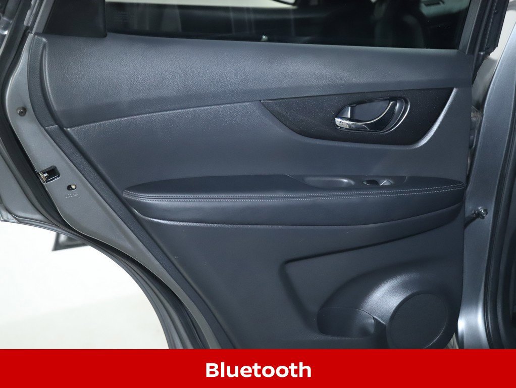 Used 2020 Nissan Rogue SV AWD/4WD image 14
