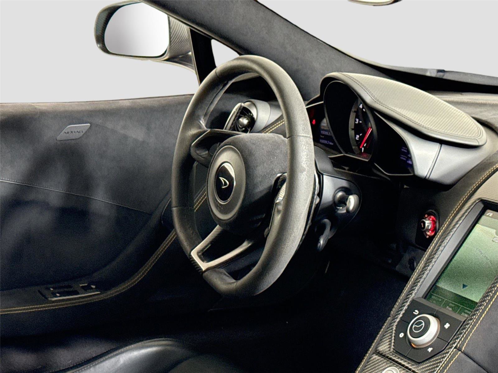 Used 2016 McLaren 675LT Coupe image 27