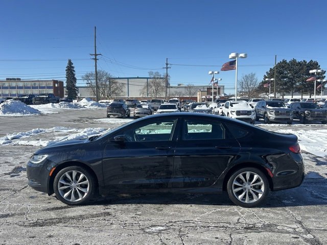 Used 2015 Chrysler 200 S w/ Comfort Group image 8