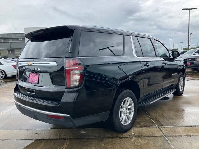 Used 2023 Chevrolet Suburban LS RWD image 7