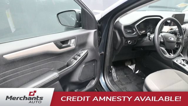 Used 2022 Ford Escape SE w/ SE Sport Appearance Package AWD/4WD image 17