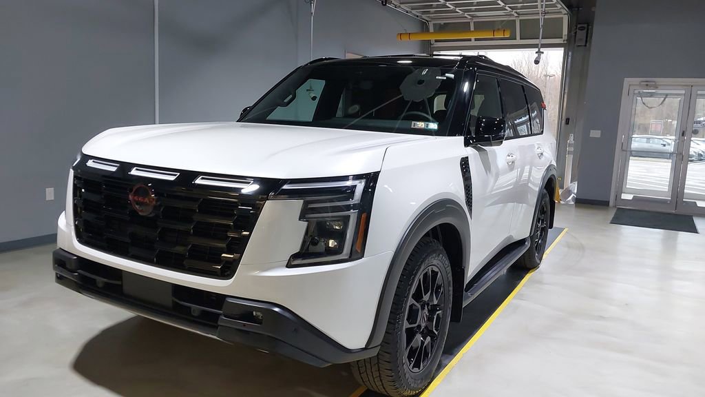 Used 2025 Nissan Armada PRO-4X image 17