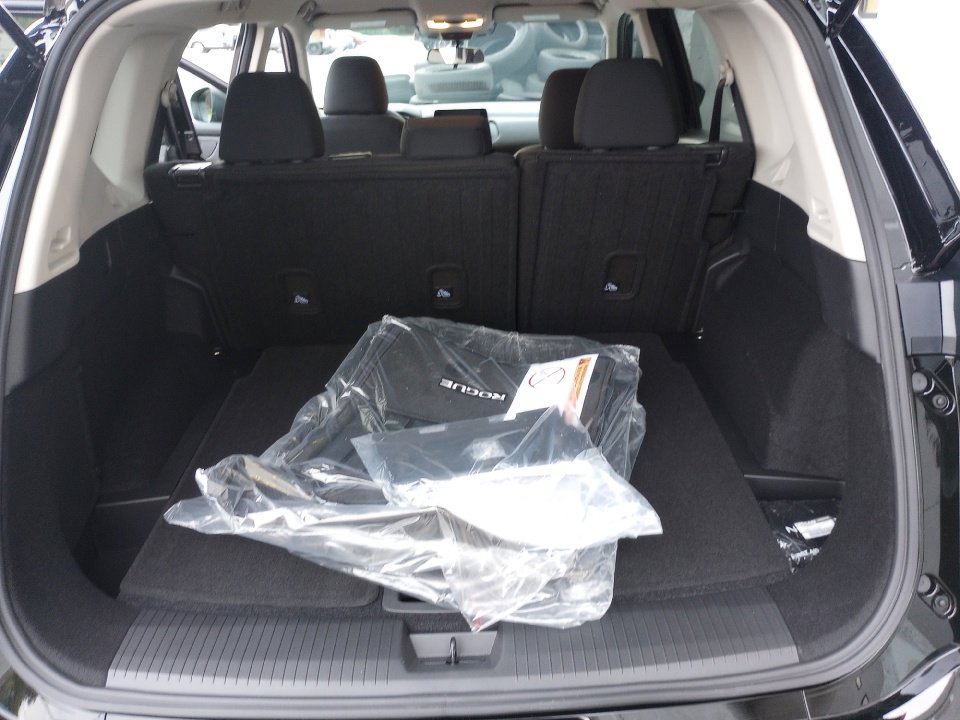 Used 2026 Nissan Rogue S image 15