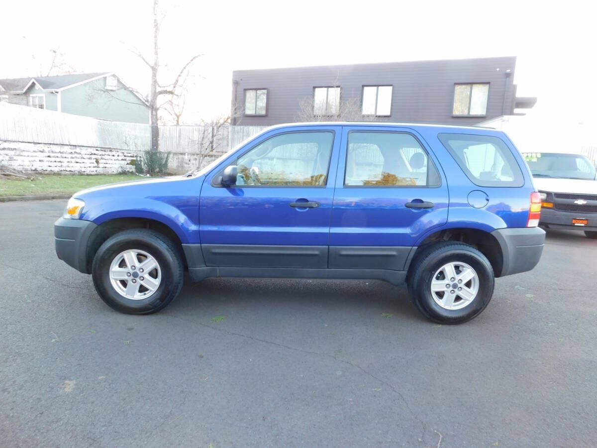 Used 2005 Ford Escape XLS FWD image 15