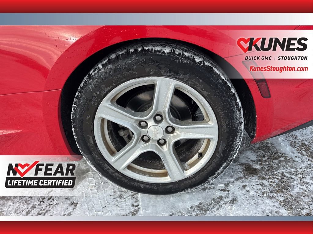 Used 2020 Chevrolet Camaro LT image 17